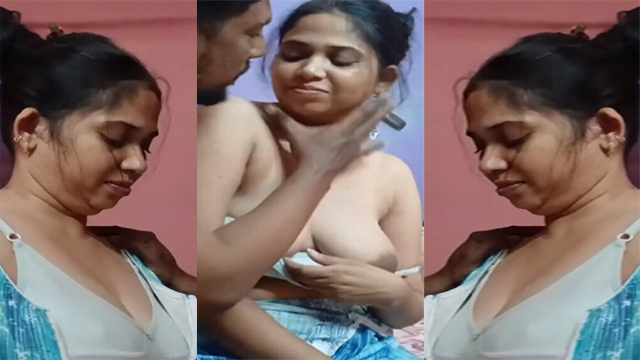 Beautiful Bhabi Sucking Dick